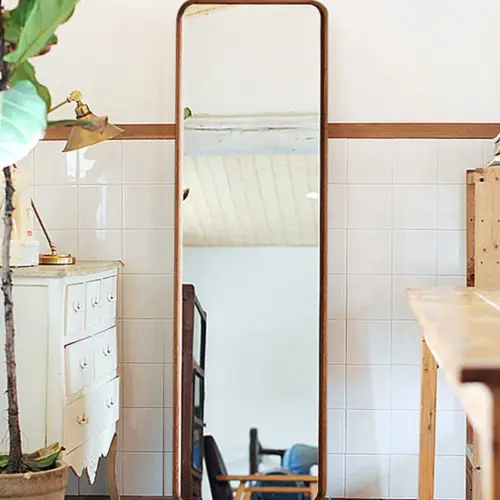 زادي مرآة كاملة الطول بإطار خشبي