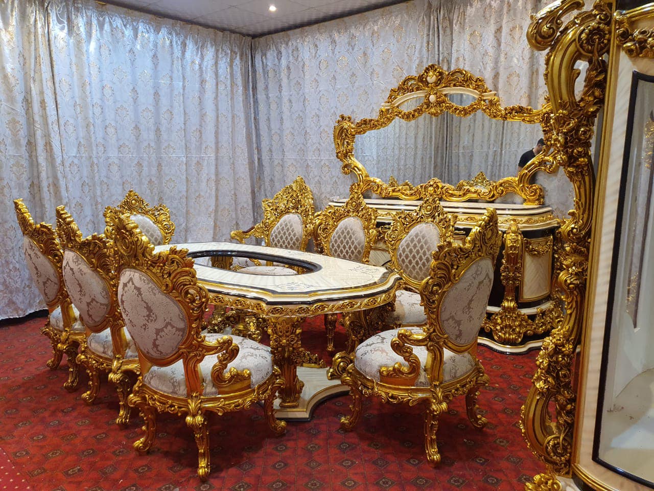 French-Grace-dining-room6.jpg French Grace dining room - الصورة 1