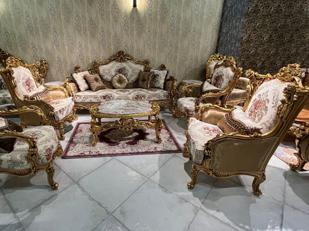 The-Golden-Legacy-Salon.jpg The Golden Legacy Sofa - الصورة 1
