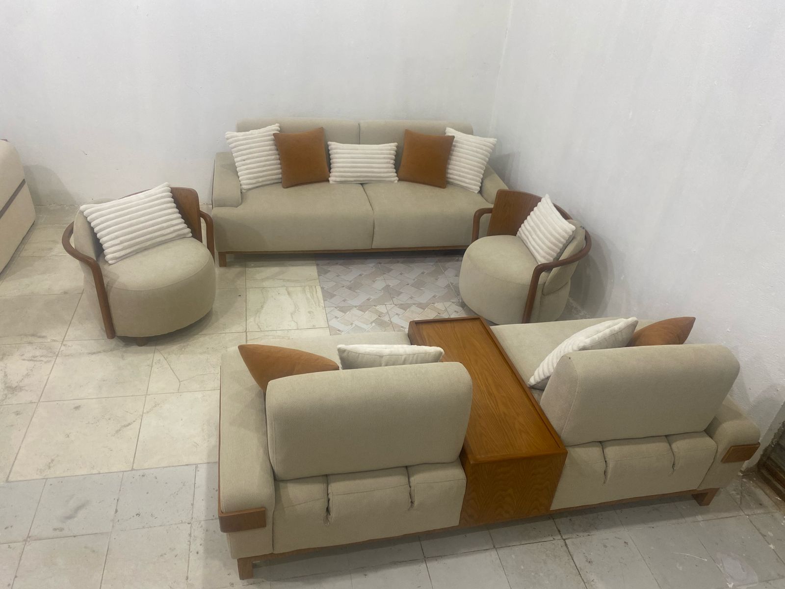 طقم سيلا 4 قطع8 طقم سيلا 4 قطع